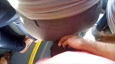 הרפתקת המין המחוספסת של MILF אייבי עם השכן!