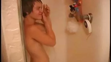 בראז'רים: סופיה לי הסקסית משחררת את זין הצניעות של ג'ורדי בפורנו-HD