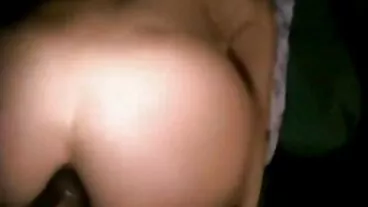 Deepthroat Queen Milena Devi מציגה את כישורי הכספומט