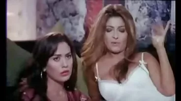 מורה MILF חסר רחמים נמס מול הזין של התלמיד הזה