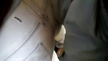 Self-Fister Blonde MILF בריטני בארדו מתיז במהלך אנאלי!