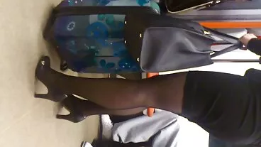 קימברלי בריקס מזיין שני זין שחורים גדולים