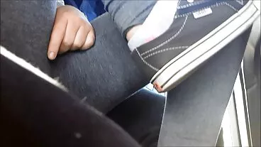 פלטה נערת משלוח עירום לחלוטין שנעשתה סדום במראה