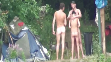 BRAZZERS MILF ג'נה מתגרה בלוקר בעיסוי