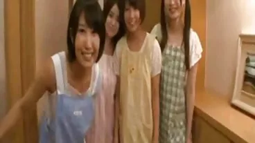 Fancy Footjob מבית Petite Teen Elsa Jean