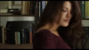 MYLF הלטינית האלה כרמלה קלאץ' מזדיין לה את התחת הגדול שלה