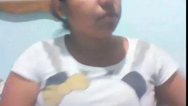 בובת שדון אסייתית דפקה קשה אחרי חג המולד