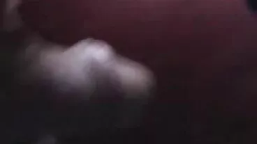 בייב לבוש משומן ומתגרה על ידי ג'ורדי