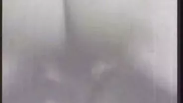 אלכסה המפותלת מתיזה על כל הזין הזה