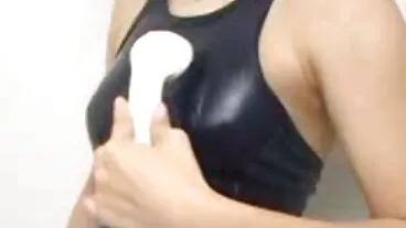 NFBusty: הלבשה תחתונה וורדים בפורנו HD עם שרון ווייט