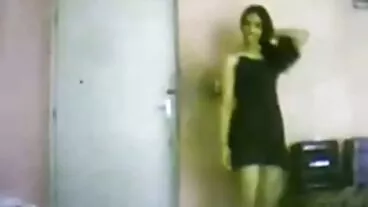 Fit MILF Ivy עושה קצת Cardio - על הפין!