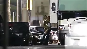 קאלי אוהבת להתעסק עם הזין של אביה החורג
