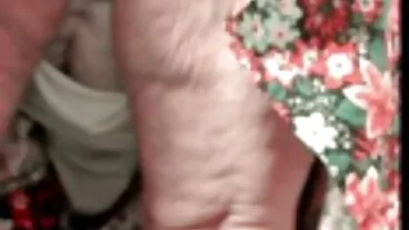 Cherie DeVille היא פאקינג גמישה